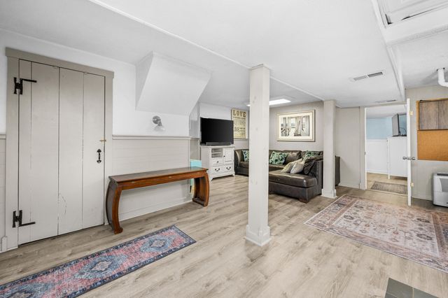 1 Outward Reach, Yarmouth Port, MA 02675