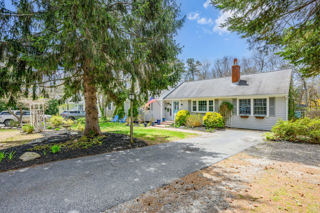 1 Outward Reach, Yarmouth Port, MA 02675