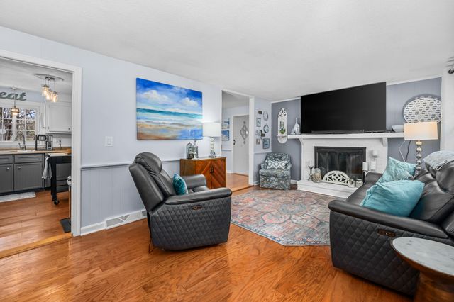 1 Outward Reach, Yarmouth Port, MA 02675