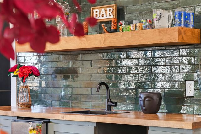 7675 Michael Road, Sanger, TX 76266