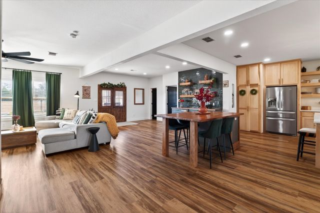 7675 Michael Road, Sanger, TX 76266