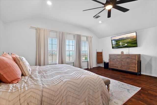 7675 Michael Road, Sanger, TX 76266