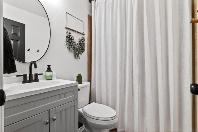 7675 Michael Road, Sanger, TX 76266