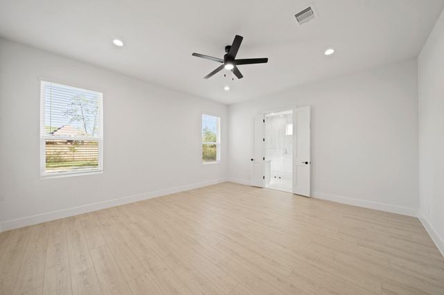 229 Gonsoulin Lane, Pinehurst, TX 77362