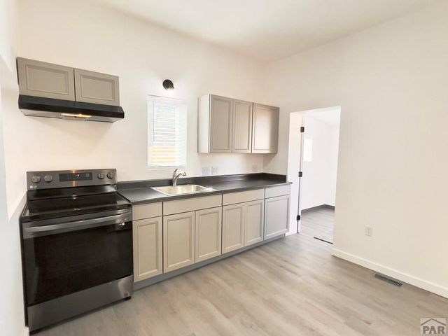 1127 E Orman Ave, Pueblo, CO 81004