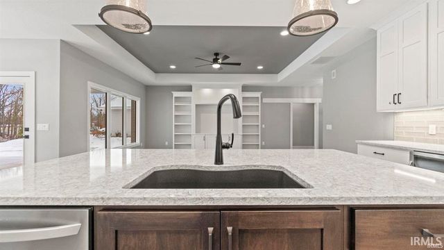 17810 TULLYMORE Lane, Leo, IN 46765