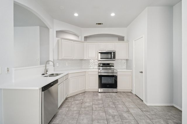 4937 Spur Ridge Court, Fort Worth, TX 76244