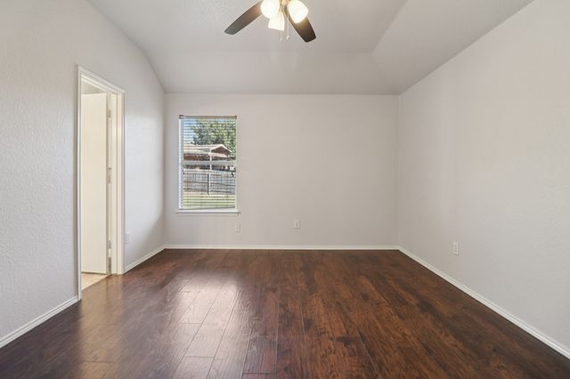 4937 Spur Ridge Court, Fort Worth, TX 76244