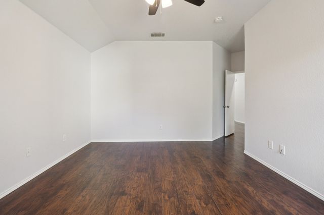 4937 Spur Ridge Court, Fort Worth, TX 76244