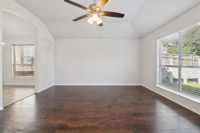 4937 Spur Ridge Court, Fort Worth, TX 76244