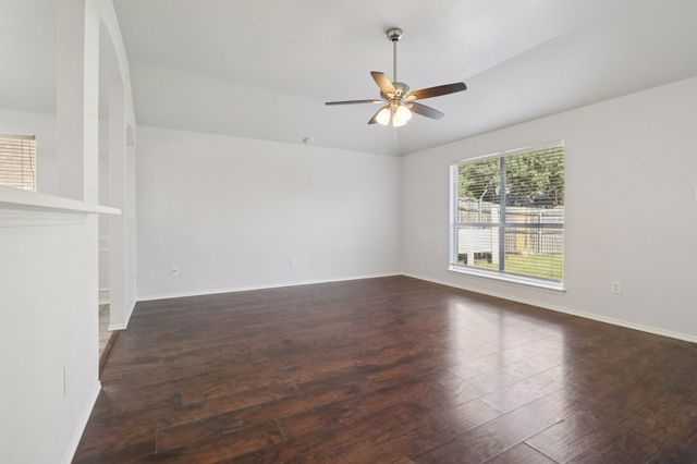4937 Spur Ridge Court, Fort Worth, TX 76244