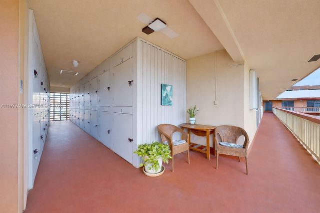 5300 Washington Street D303, Hollywood, FL 33021