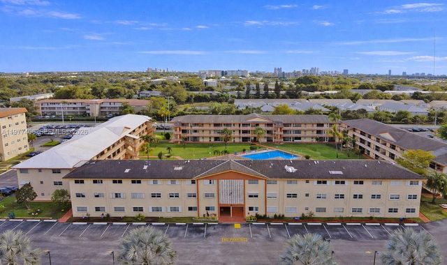 5300 Washington Street D303, Hollywood, FL 33021