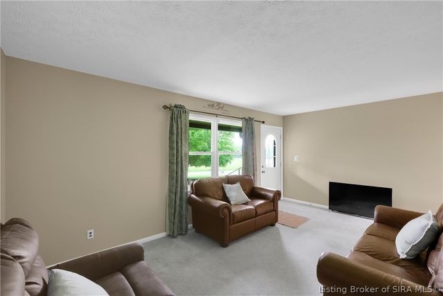2900 Railroad Avenue, New Salisbury, IN 47161