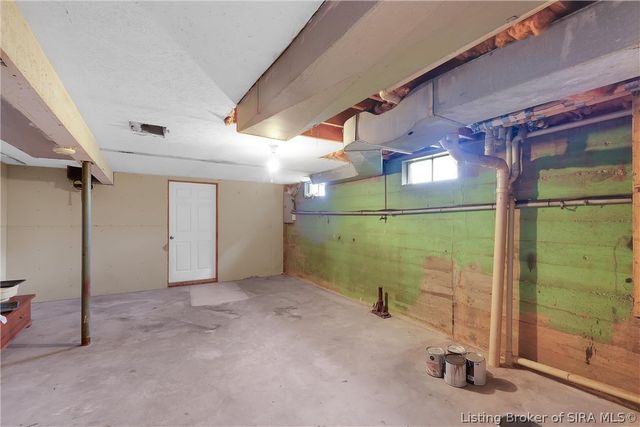 2900 Railroad Avenue, New Salisbury, IN 47161