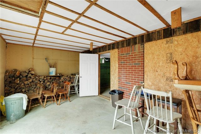 2900 Railroad Avenue, New Salisbury, IN 47161