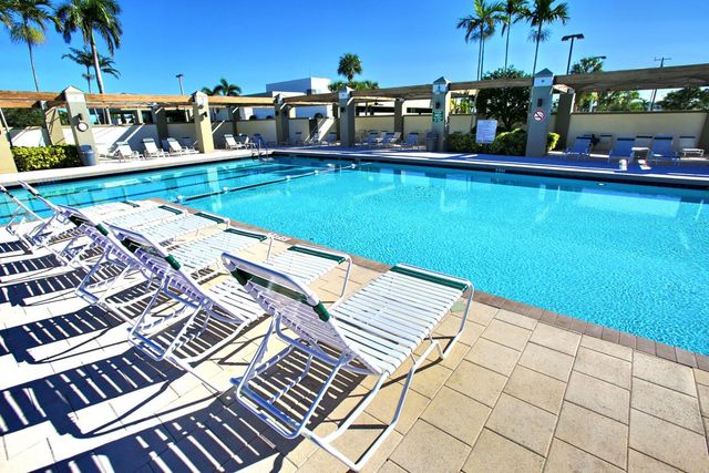 3004 Portofino Isle G3, Coconut Creek, FL 33066