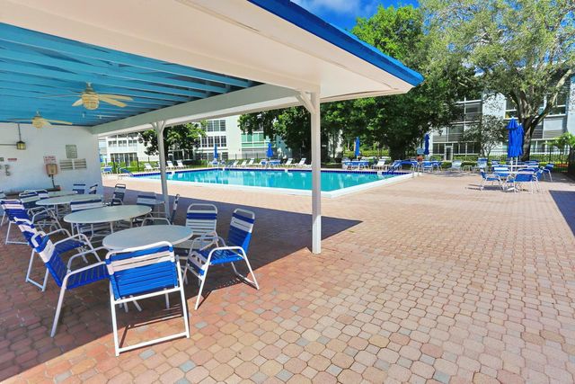 3004 Portofino Isle G3, Coconut Creek, FL 33066