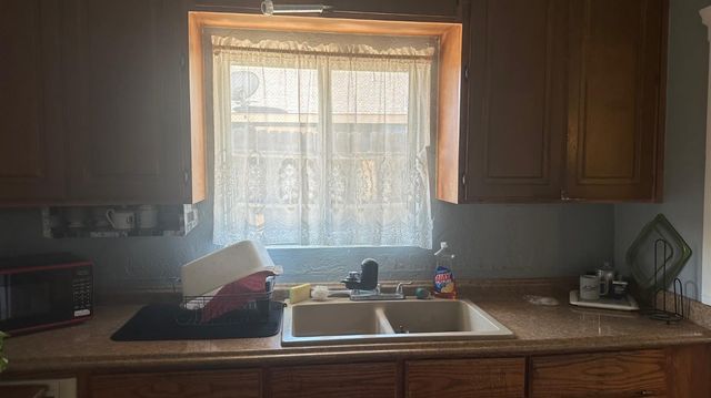 821 S Cedar Avenue S, Fresno, CA 93702