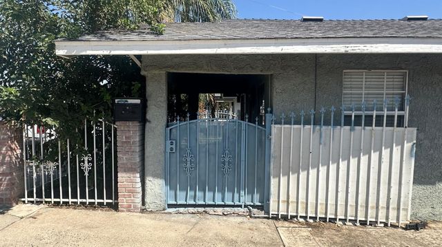 821 S Cedar Avenue S, Fresno, CA 93702