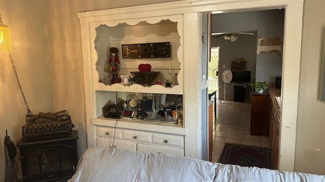 821 S Cedar Avenue S, Fresno, CA 93702