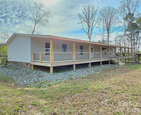 215 High Meadow Lane, Mount Gilead, NC 27306