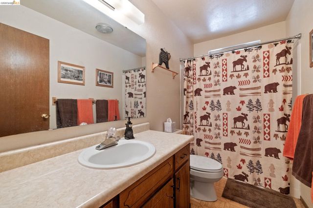 2119 Silverado Way, Arnold, CA 95223