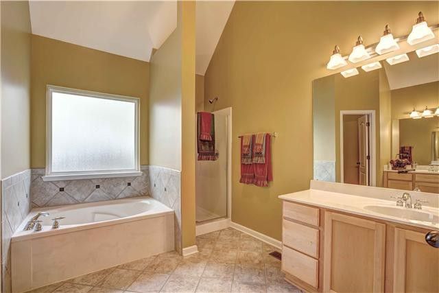 3329 Hickory Run, Nashville, TN 37211