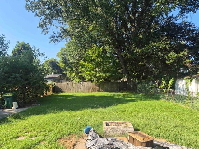 4700 Atkins St, North Little Rock, AR 72117