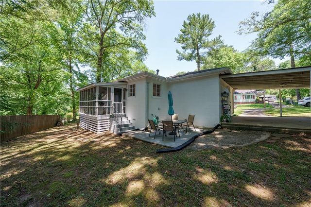 1920 W Forrest W Avenue, Atlanta, GA 30344