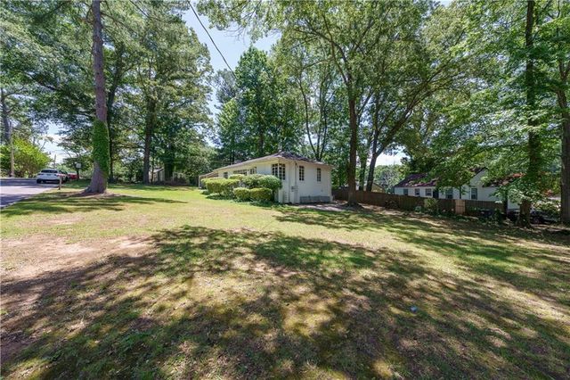 1920 W Forrest W Avenue, Atlanta, GA 30344