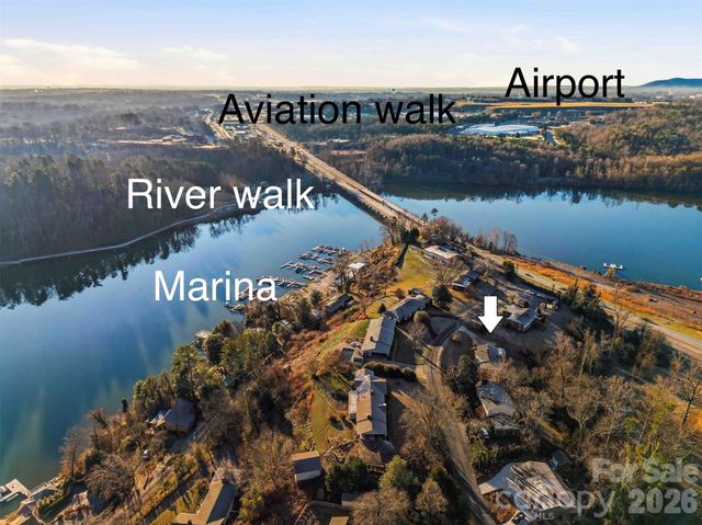 6719 Lakeview Terrace, Hickory, NC 28601