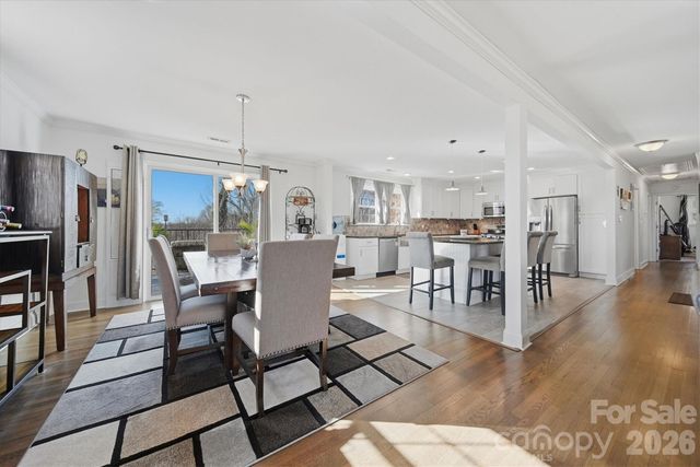 6719 Lakeview Terrace, Hickory, NC 28601