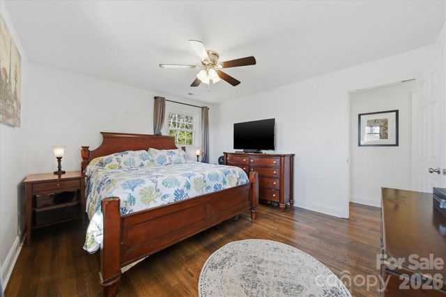 6719 Lakeview Terrace, Hickory, NC 28601