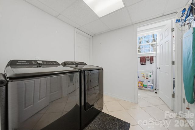 6719 Lakeview Terrace, Hickory, NC 28601