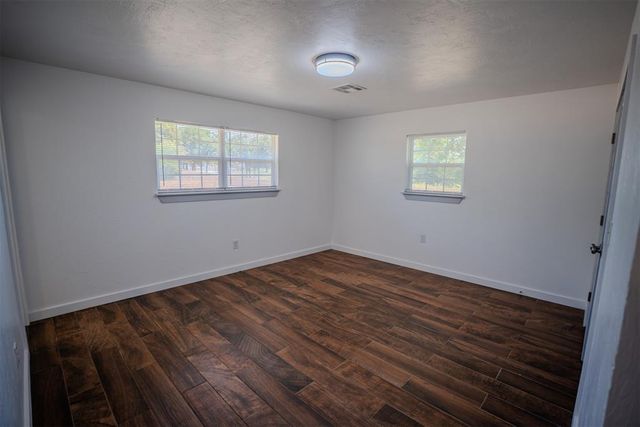 5617 S Indian Meridian Road, Choctaw, OK 73020