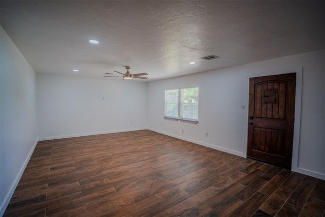 5617 S Indian Meridian Road, Choctaw, OK 73020