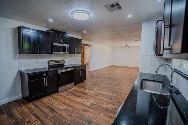 5617 S Indian Meridian Road, Choctaw, OK 73020
