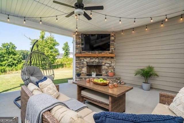 25 Harmon Court, Newnan, GA 30263