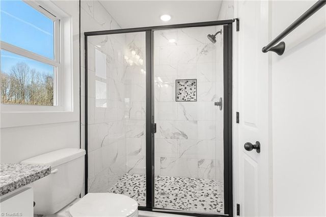 123 Indian Wells Court, Harmony, NC 28634