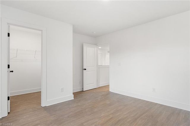 123 Indian Wells Court, Harmony, NC 28634