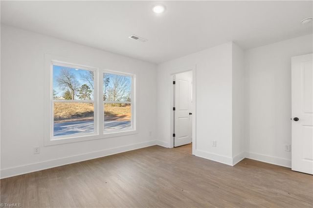 123 Indian Wells Court, Harmony, NC 28634