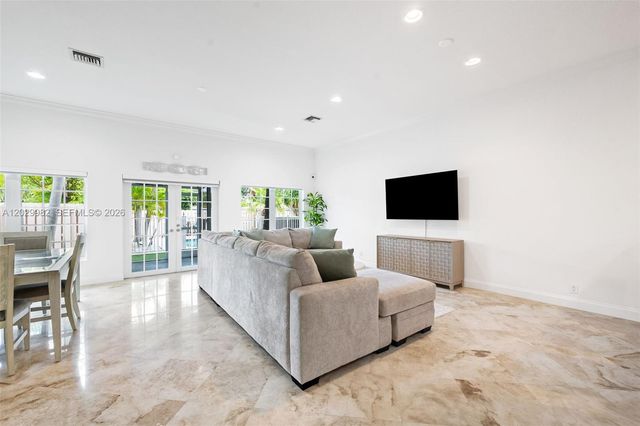 4517 NE 21st Avenue 5, Fort Lauderdale, FL 33308
