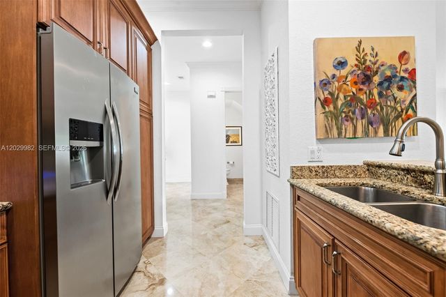 4517 NE 21st Avenue 5, Fort Lauderdale, FL 33308