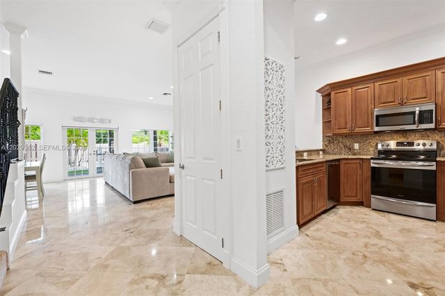 4517 NE 21st Avenue 5, Fort Lauderdale, FL 33308