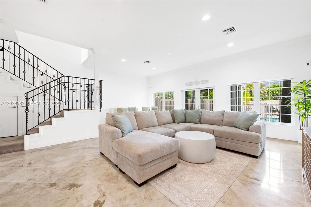 4517 NE 21st Avenue 5, Fort Lauderdale, FL 33308