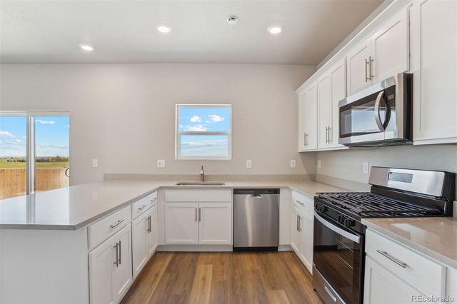 48295 Shetland Drive, Bennett, CO 80102