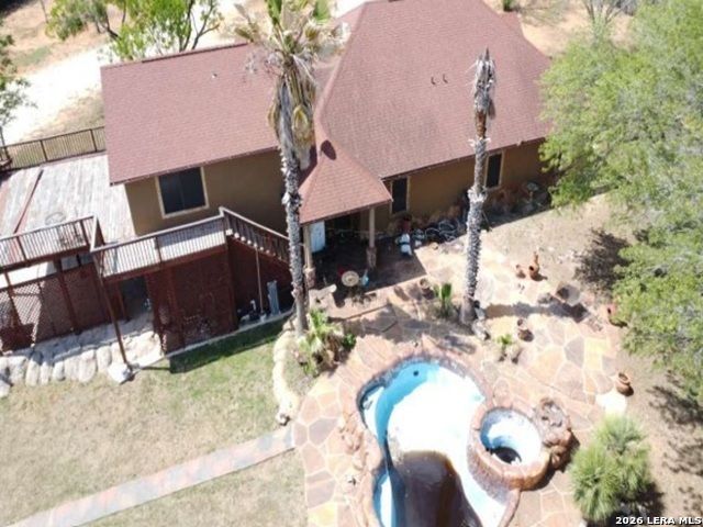 424 HOMECREST DR, La Vernia, TX 78121