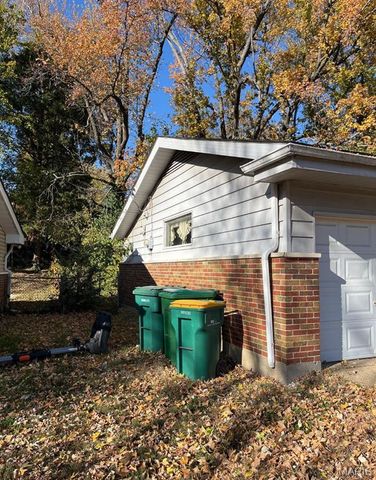 9737 Wendell Drive, St Louis, MO 63136