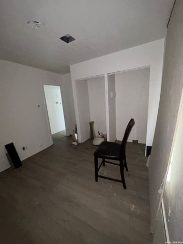 9923 EVENINGWAY DR, San Antonio, TX 78233